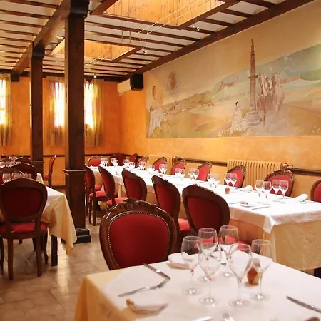 Fray Tomas Hotel
